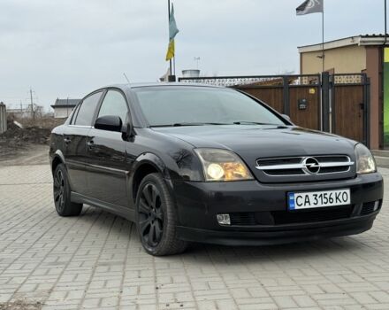 Черный Опель Вектра, объемом двигателя 2.2 л и пробегом 250 тыс. км за 3500 $, фото 1 на Automoto.ua