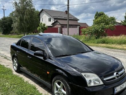 Черный Опель Вектра, объемом двигателя 2.2 л и пробегом 350 тыс. км за 3100 $, фото 1 на Automoto.ua