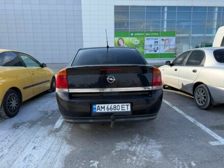 Черный Опель Вектра, объемом двигателя 2.2 л и пробегом 319 тыс. км за 4500 $, фото 1 на Automoto.ua
