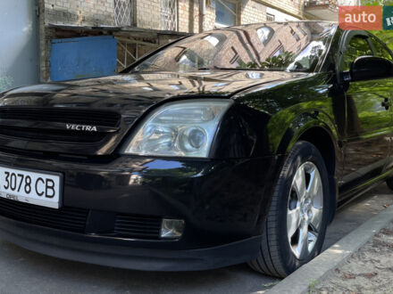 Черный Опель Вектра, объемом двигателя 2.2 л и пробегом 320 тыс. км за 4700 $, фото 1 на Automoto.ua