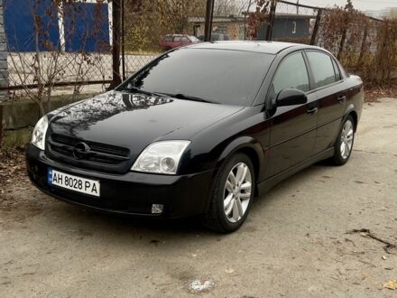 Черный Опель Вектра, объемом двигателя 2.2 л и пробегом 230 тыс. км за 3600 $, фото 1 на Automoto.ua