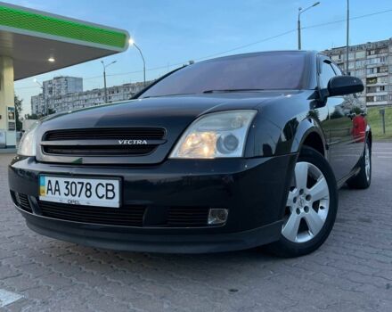 Чорний Опель Вектра, об'ємом двигуна 2.2 л та пробігом 320 тис. км за 5000 $, фото 1 на Automoto.ua