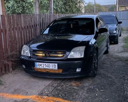 Черный Опель Вектра, объемом двигателя 2.2 л и пробегом 275 тыс. км за 3750 $, фото 1 на Automoto.ua