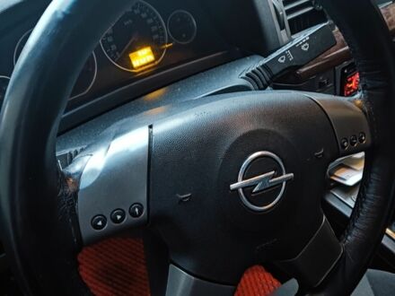 Опель Вектра 2004 у Народичах на Automoto.ua Чорний Опель Вектра, об'ємом двигуна 1 л та пробігом 324 тис. км за 4999 $, фото 1 на Automoto.ua