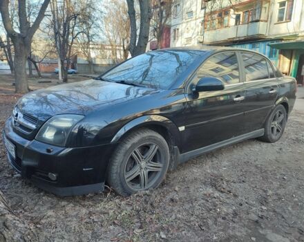 Черный Опель Вектра, объемом двигателя 3.2 л и пробегом 349 тыс. км за 4500 $, фото 1 на Automoto.ua