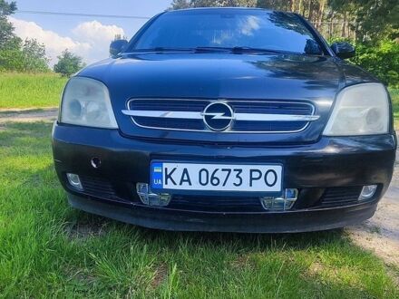 Черный Опель Вектра, объемом двигателя 2.2 л и пробегом 247 тыс. км за 2500 $, фото 1 на Automoto.ua