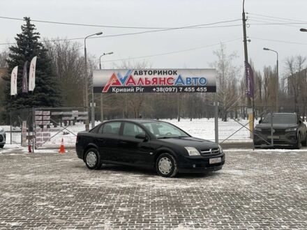 Черный Опель Вектра, объемом двигателя 2 л и пробегом 321 тыс. км за 3300 $, фото 1 на Automoto.ua