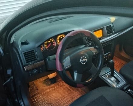 Черный Опель Вектра, объемом двигателя 2.2 л и пробегом 250 тыс. км за 3552 $, фото 1 на Automoto.ua
