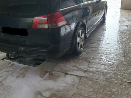 Черный Опель Вектра, объемом двигателя 0 л и пробегом 350 тыс. км за 2000 $, фото 1 на Automoto.ua