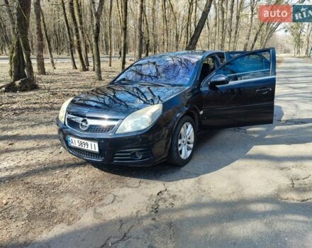 Черный Опель Вектра, объемом двигателя 2.2 л и пробегом 234 тыс. км за 6500 $, фото 1 на Automoto.ua