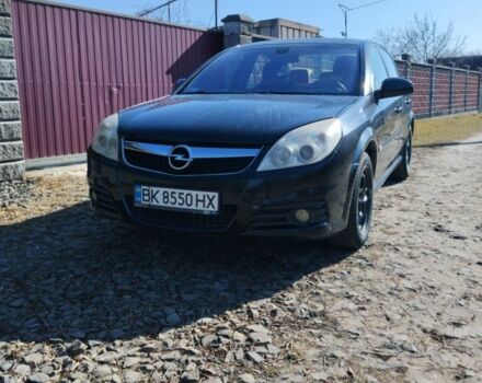 Черный Опель Вектра, объемом двигателя 1.8 л и пробегом 350 тыс. км за 3800 $, фото 1 на Automoto.ua