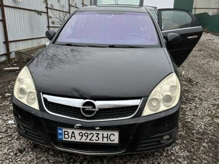 Черный Опель Вектра, объемом двигателя 1.9 л и пробегом 300 тыс. км за 2800 $, фото 1 на Automoto.ua