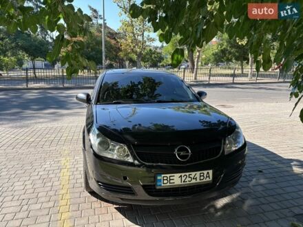 Черный Опель Вектра, объемом двигателя 2.2 л и пробегом 304 тыс. км за 4900 $, фото 1 на Automoto.ua