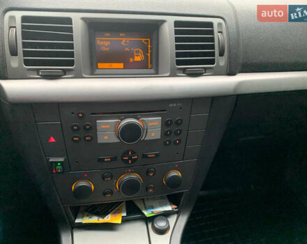 Черный Опель Вектра, объемом двигателя 2.2 л и пробегом 224 тыс. км за 4000 $, фото 1 на Automoto.ua