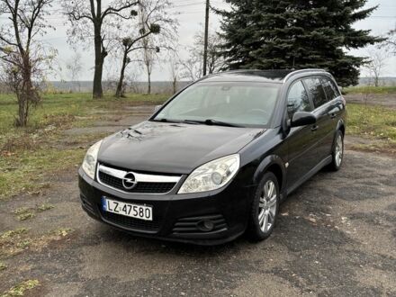 Черный Опель Вектра, объемом двигателя 1.9 л и пробегом 268 тыс. км за 2750 $, фото 1 на Automoto.ua