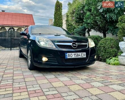 Черный Опель Вектра, объемом двигателя 2.2 л и пробегом 207 тыс. км за 5000 $, фото 1 на Automoto.ua