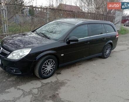 Черный Опель Вектра, объемом двигателя 1.9 л и пробегом 338 тыс. км за 5000 $, фото 1 на Automoto.ua