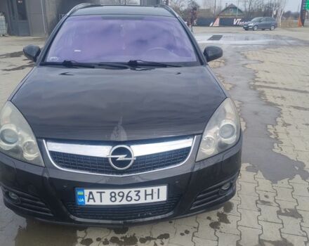 Черный Опель Вектра, объемом двигателя 1.9 л и пробегом 430 тыс. км за 4000 $, фото 1 на Automoto.ua