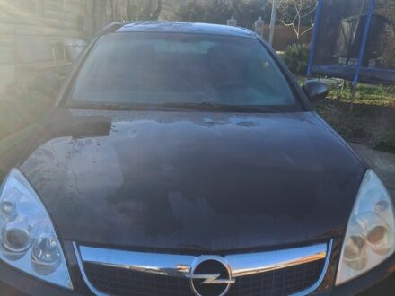 Черный Опель Вектра, объемом двигателя 2.2 л и пробегом 200 тыс. км за 2999 $, фото 1 на Automoto.ua