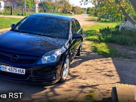 Черный Опель Вектра, объемом двигателя 2.2 л и пробегом 321 тыс. км за 6800 $, фото 1 на Automoto.ua