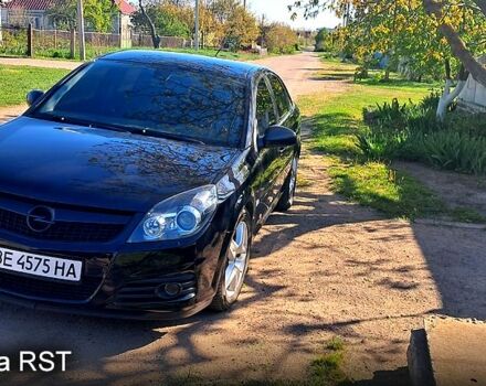 Черный Опель Вектра, объемом двигателя 2.2 л и пробегом 321 тыс. км за 6800 $, фото 1 на Automoto.ua