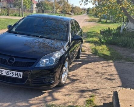 Черный Опель Вектра, объемом двигателя 2.2 л и пробегом 325 тыс. км за 6600 $, фото 1 на Automoto.ua