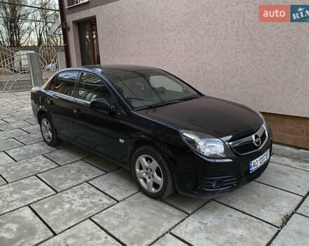 Черный Опель Вектра, объемом двигателя 2.2 л и пробегом 210 тыс. км за 4800 $, фото 1 на Automoto.ua