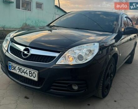 Черный Опель Вектра, объемом двигателя 2.2 л и пробегом 370 тыс. км за 4900 $, фото 1 на Automoto.ua