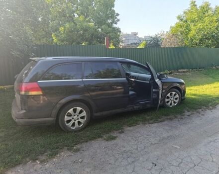 Чорний Опель Вектра, об'ємом двигуна 2 л та пробігом 424 тис. км за 2000 $, фото 1 на Automoto.ua