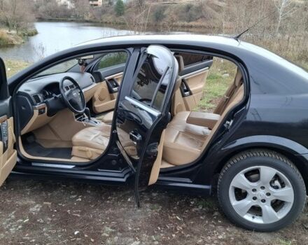 Черный Опель Вектра, объемом двигателя 2 л и пробегом 288 тыс. км за 5000 $, фото 1 на Automoto.ua