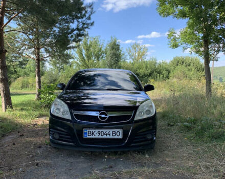 Черный Опель Вектра, объемом двигателя 2.2 л и пробегом 363 тыс. км за 5200 $, фото 1 на Automoto.ua