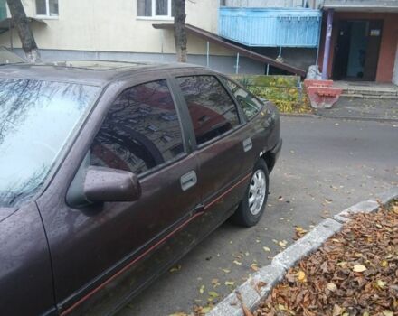 Фиолетовый Опель Вектра, объемом двигателя 2 л и пробегом 370 тыс. км за 1350 $, фото 4 на Automoto.ua