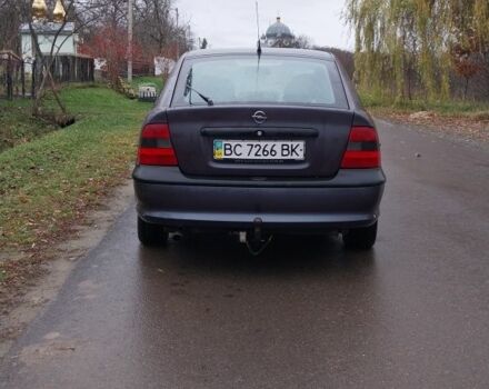 Фиолетовый Опель Вектра, объемом двигателя 2 л и пробегом 250 тыс. км за 1350 $, фото 3 на Automoto.ua
