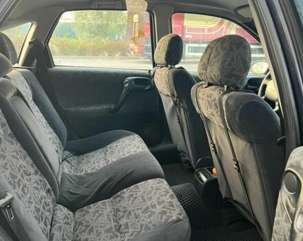 Фіолетовий Опель Вектра, об'ємом двигуна 1.6 л та пробігом 170 тис. км за 2200 $, фото 4 на Automoto.ua