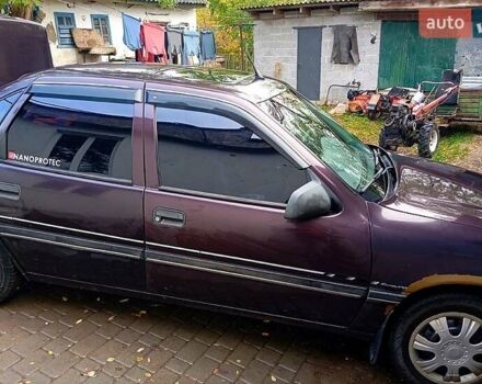 Фиолетовый Опель Вектра, объемом двигателя 1.8 л и пробегом 240 тыс. км за 1790 $, фото 1 на Automoto.ua