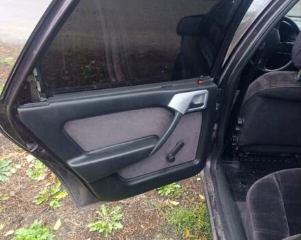 Фіолетовий Опель Вектра, об'ємом двигуна 1.6 л та пробігом 386 тис. км за 1600 $, фото 7 на Automoto.ua