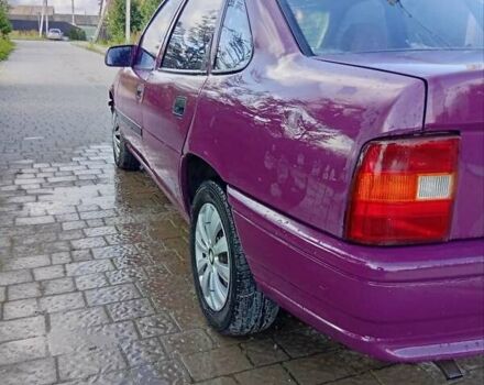 Фиолетовый Опель Вектра, объемом двигателя 1.6 л и пробегом 338 тыс. км за 700 $, фото 4 на Automoto.ua