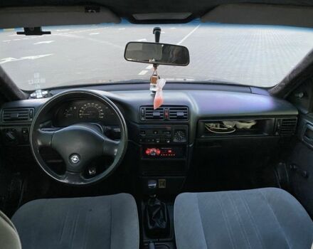 Фиолетовый Опель Вектра, объемом двигателя 2 л и пробегом 300 тыс. км за 1650 $, фото 8 на Automoto.ua