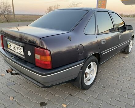 Фиолетовый Опель Вектра, объемом двигателя 2 л и пробегом 300 тыс. км за 1650 $, фото 5 на Automoto.ua