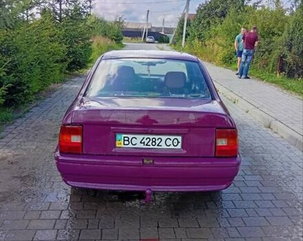 Фиолетовый Опель Вектра, объемом двигателя 1.6 л и пробегом 338 тыс. км за 700 $, фото 6 на Automoto.ua