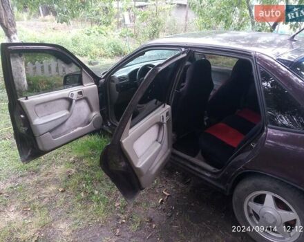 Фиолетовый Опель Вектра, объемом двигателя 2 л и пробегом 305 тыс. км за 900 $, фото 4 на Automoto.ua