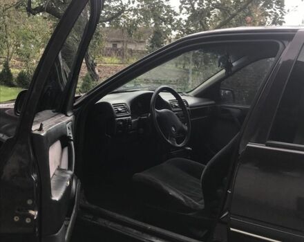 Фіолетовий Опель Вектра, об'ємом двигуна 2 л та пробігом 300 тис. км за 1400 $, фото 2 на Automoto.ua