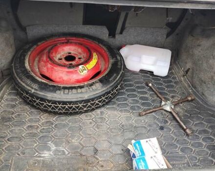 Фіолетовий Опель Вектра, об'ємом двигуна 1.78 л та пробігом 350 тис. км за 800 $, фото 1 на Automoto.ua