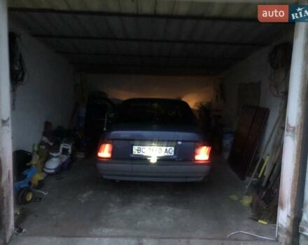 Опель Вектра 1993 в Львове на Automoto.ua Фиолетовый Опель Вектра, объемом двигателя 1.8 л и пробегом 322 тыс. км за 1200 $, фото 59 на Automoto.ua