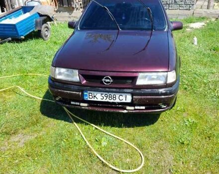 Фиолетовый Опель Вектра, объемом двигателя 1.6 л и пробегом 370 тыс. км за 1650 $, фото 3 на Automoto.ua