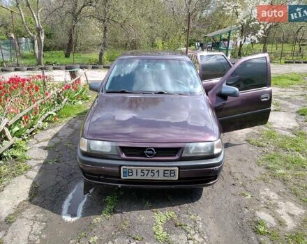 Фиолетовый Опель Вектра, объемом двигателя 1.8 л и пробегом 300 тыс. км за 2600 $, фото 1 на Automoto.ua