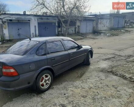 Фиолетовый Опель Вектра, объемом двигателя 1.6 л и пробегом 315 тыс. км за 3350 $, фото 14 на Automoto.ua