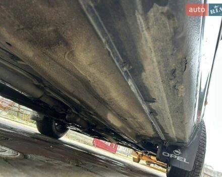 Фіолетовий Опель Вектра, об'ємом двигуна 1.7 л та пробігом 345 тис. км за 2200 $, фото 31 на Automoto.ua