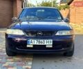 Фиолетовый Опель Вектра, объемом двигателя 1.6 л и пробегом 300 тыс. км за 1500 $, фото 1 на Automoto.ua