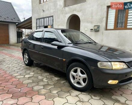 Фіолетовий Опель Вектра, об'ємом двигуна 1.7 л та пробігом 345 тис. км за 2200 $, фото 9 на Automoto.ua